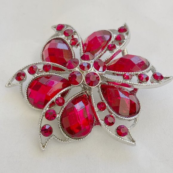 Vintage Red Rhinestone Pinwheel Flower Brooch (Wreath, Flower, Bow, Christmas) - Picture 2 of 11
